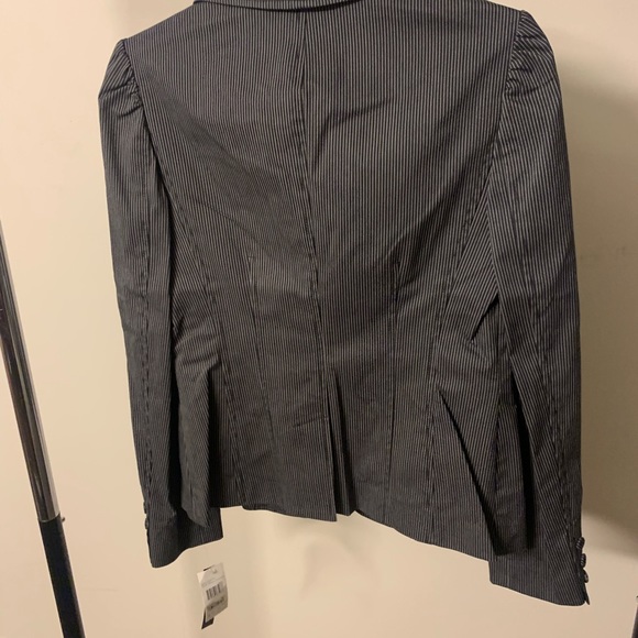 Blazer - Picture 2 of 3